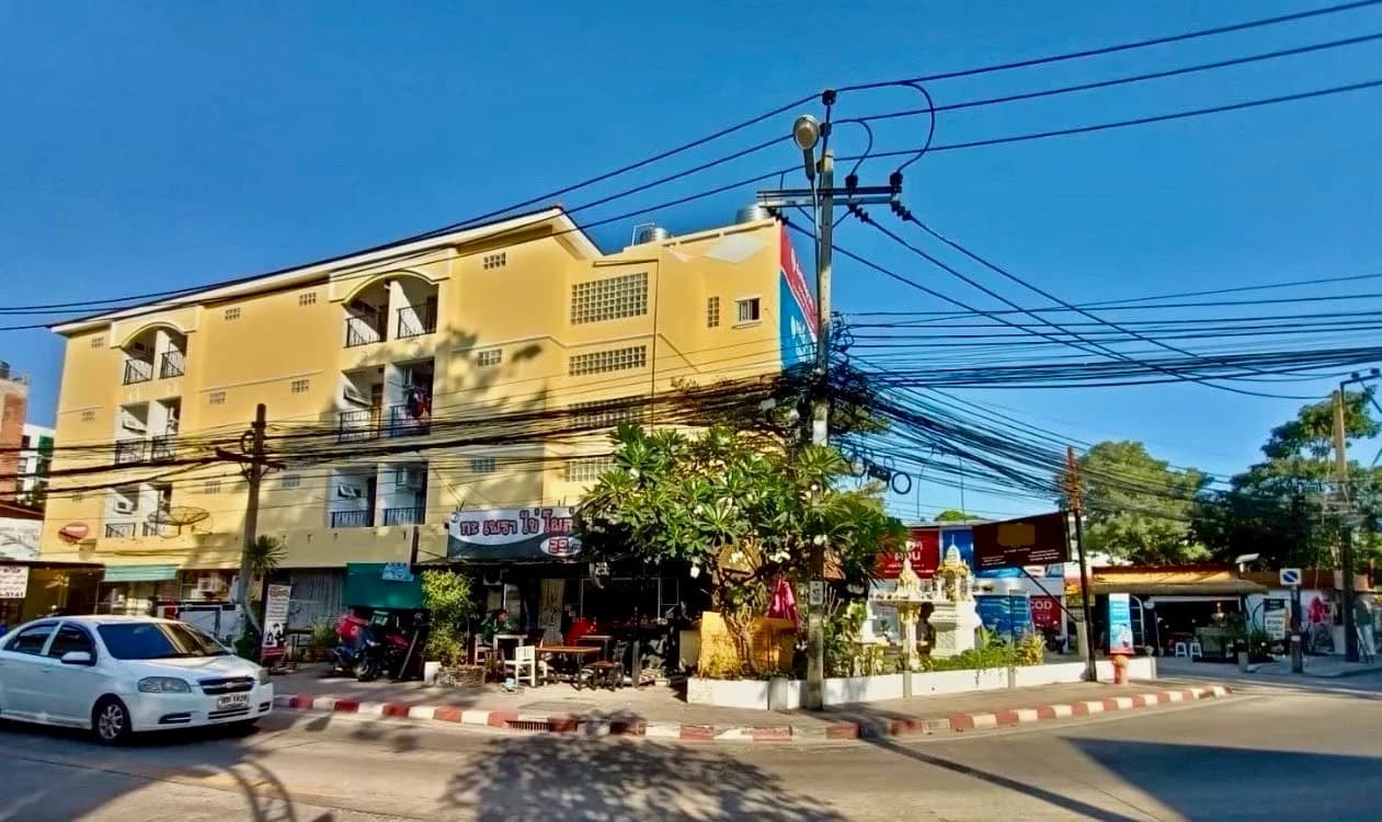 ขายอพาร์ทเมนท์ 280 ตร.ว. ติดถนนสังคมสงเคราะห์ 32 ใกล้โรงพยาบาลเปาโล โชคชัย 4 2
